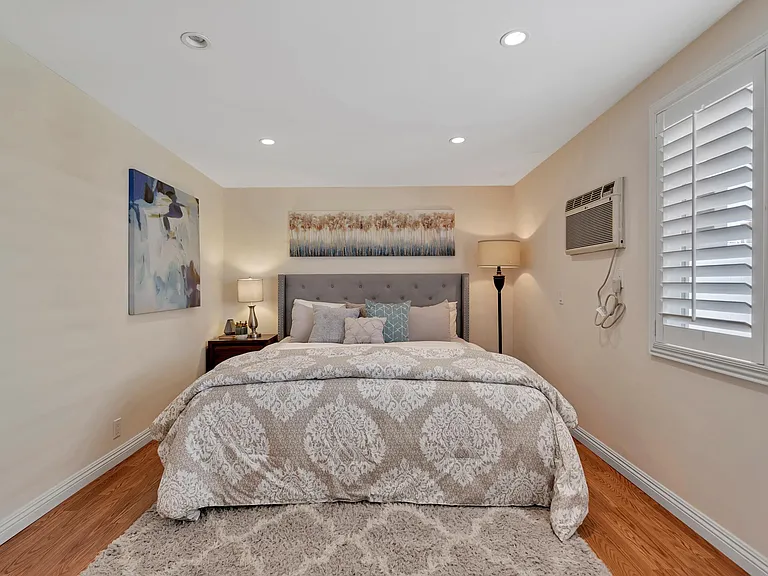 9131 Warfield Dr — Photo 52
