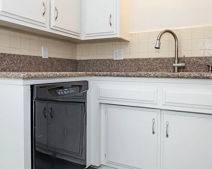 216 Palmetto Dr — Photo 29