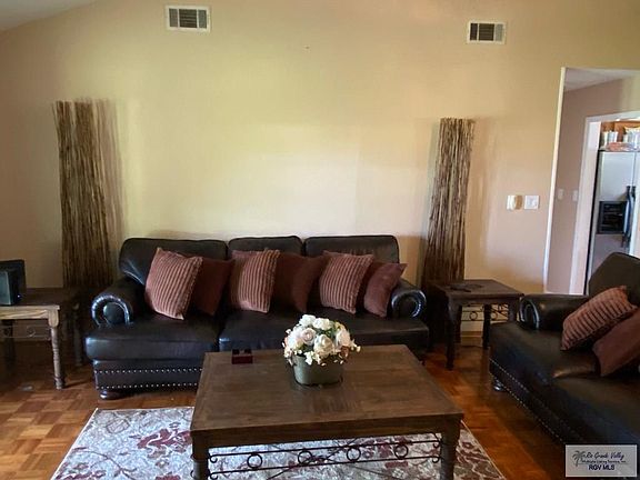 2nd image of 8 Pizarro Ave #2