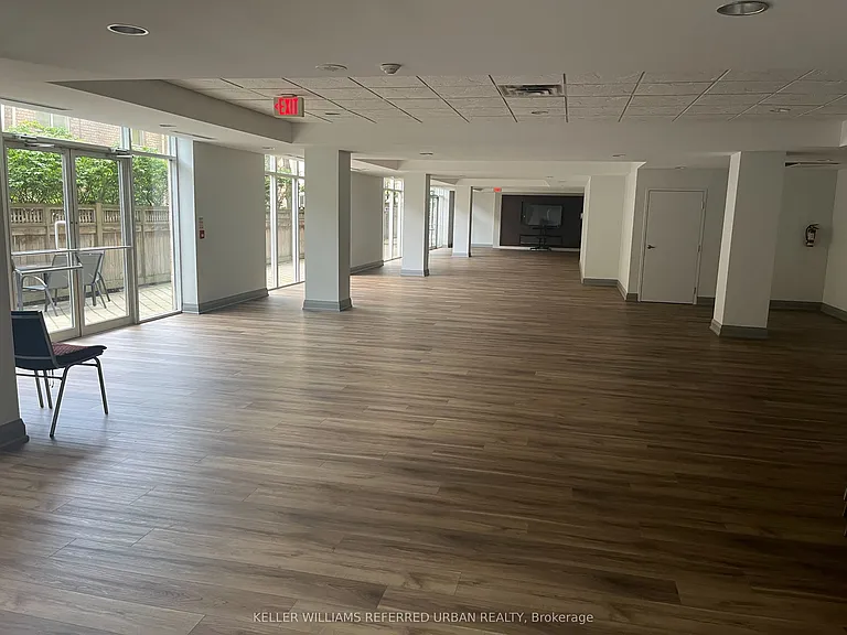 650 Lawrence Ave W #813 — Photo 20