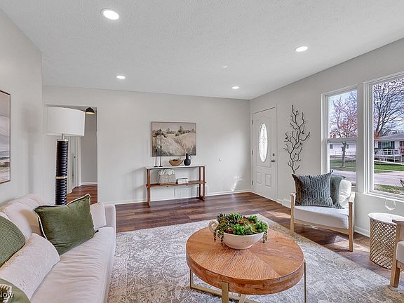 5th image of 14265 Janice Dr