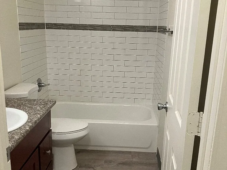 9151-9151 SE Crystal Springs Blvd #9151 — Photo 1