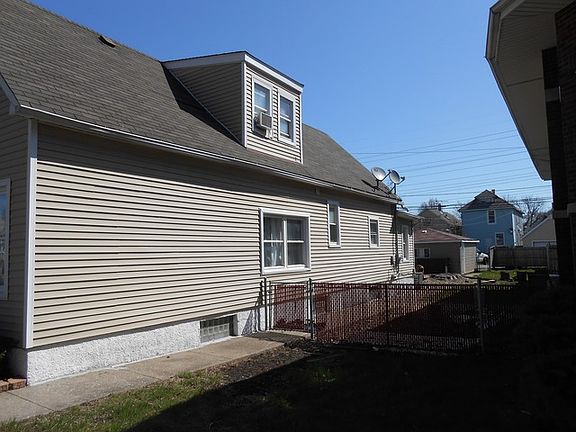 4th image of 13439 S Buffalo Ave
