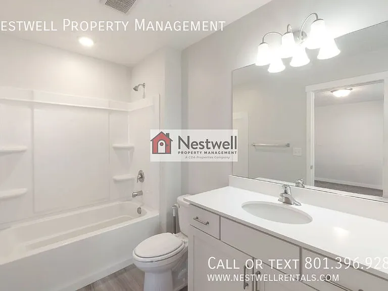 97 N Voyager Ln — Photo 11