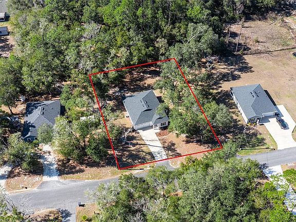 4th image of 667 Stephens St