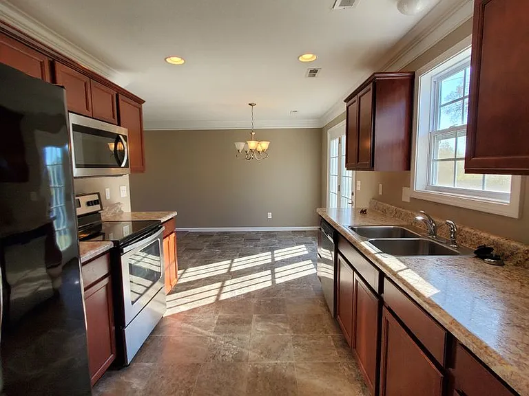 241 Whistlestop Ln — Photo 6