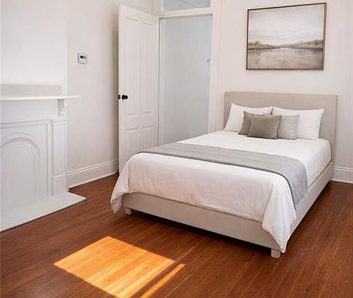 5th image of 2329 Rousseau St