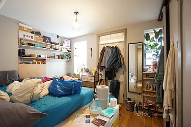 Rented by Rennit Inc.