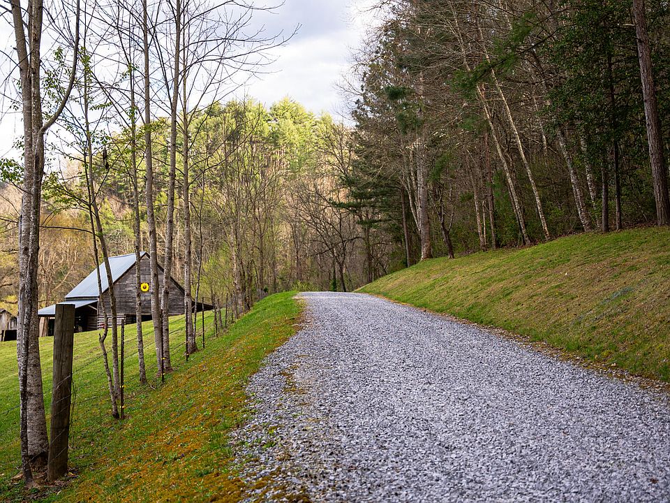 49th image of 4242 Pearl Valley Rd
