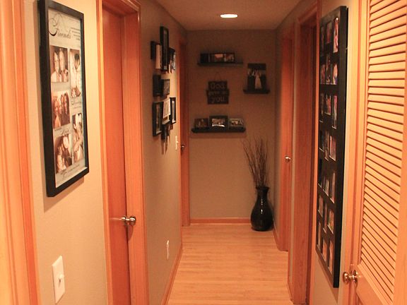 Hall to Beds/ Bath
