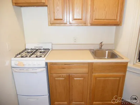 Rented by City Connections Realty | media 12