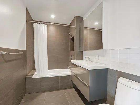 Rented by Compass | media 29