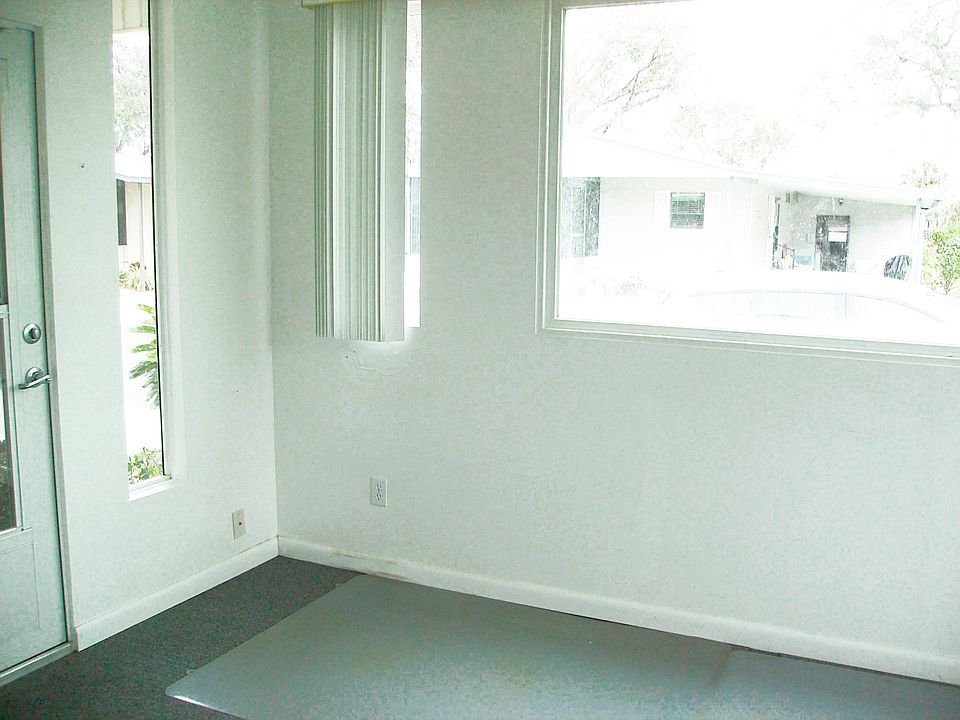 1st image of 2031 Oriole Ln