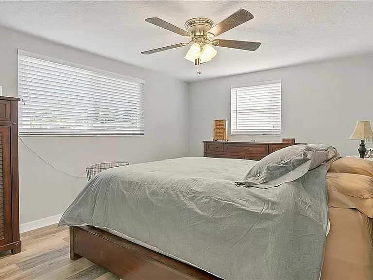 4247 Gulfshore Ct — Photo 8