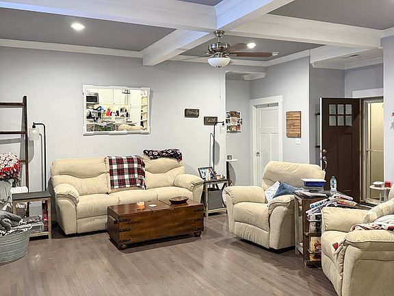 4th image of 82 New Summit Hill Rd