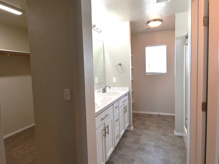 6825 S Allegiance Ave — Photo 23