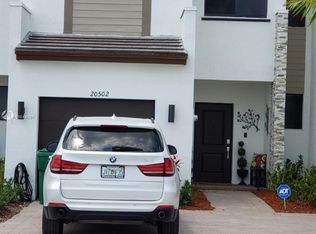 20502 NE 2nd Ave, Miami, FL 33179