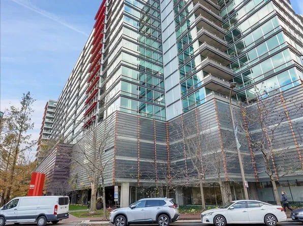 800 Elgin Rd APT 1305, Evanston, IL 60201