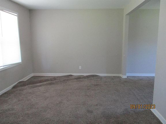 3rd image of 1177 Southworth Ct