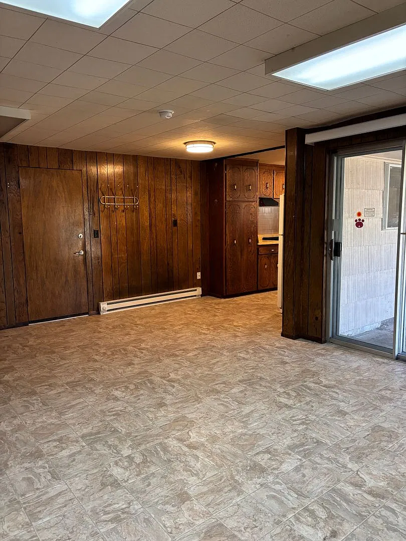 Sprawling Ranch off Mill Plain Blvd- 3 bedrooms — Photo 4