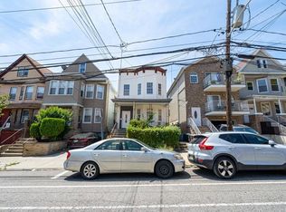 31 Bidwell Ave, Jersey City, NJ 07305