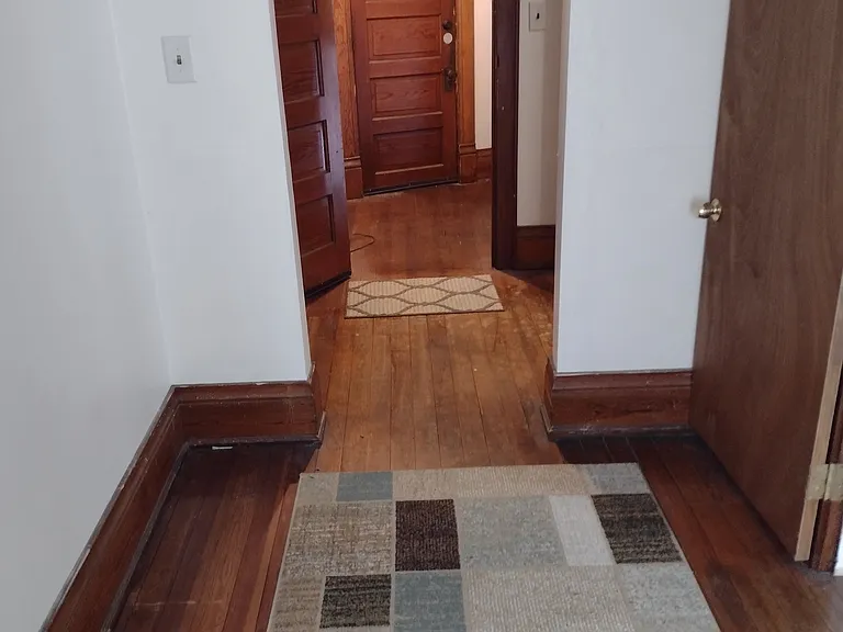 454 Allis St #C — Photo 5