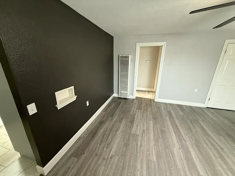 1507 Jacobsen St #1/2 — Photo 8
