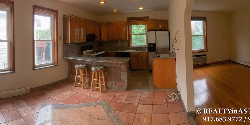 Rented by Alexiou Realty | media 4