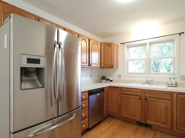 122 Washington Pl, State College, PA 16801