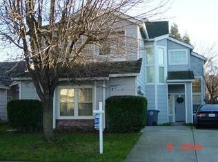 9233 Faraway Pl, Elk Grove, CA 95758