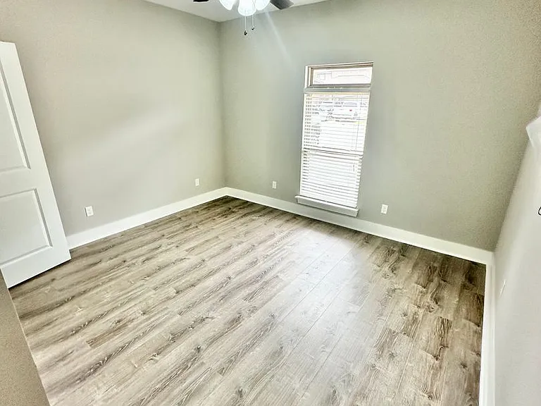 1180 French Quarter Way — Photo 8
