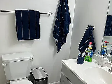 450 Greenbrier Ct #450 — Photo 9