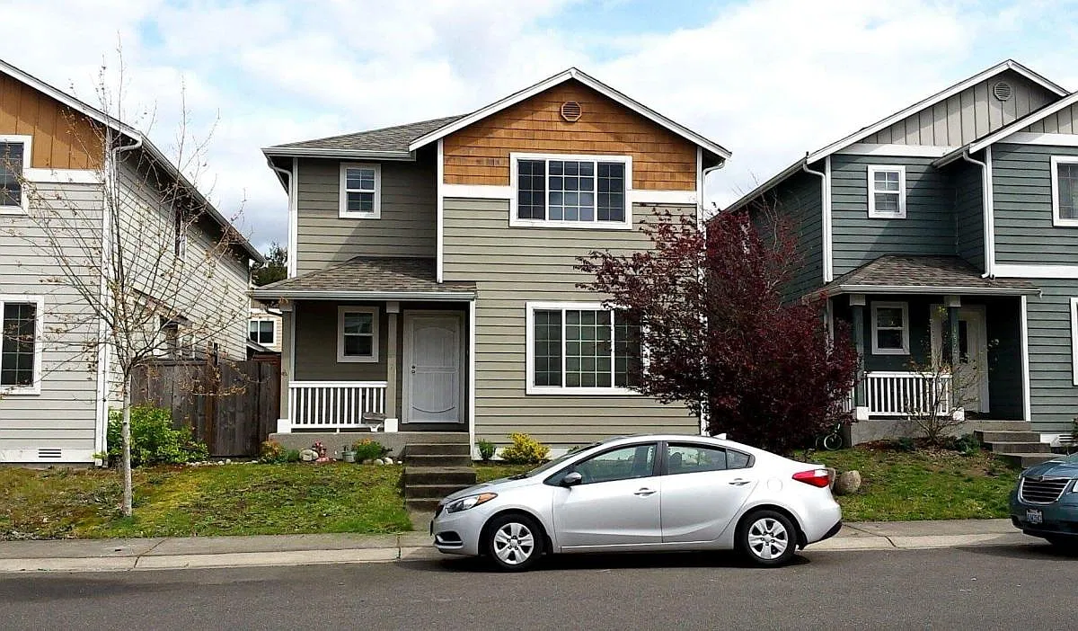 18317 96th Avenue E — Photo 1