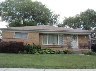 22161 Beverly Ave, Oak Park, MI 48237