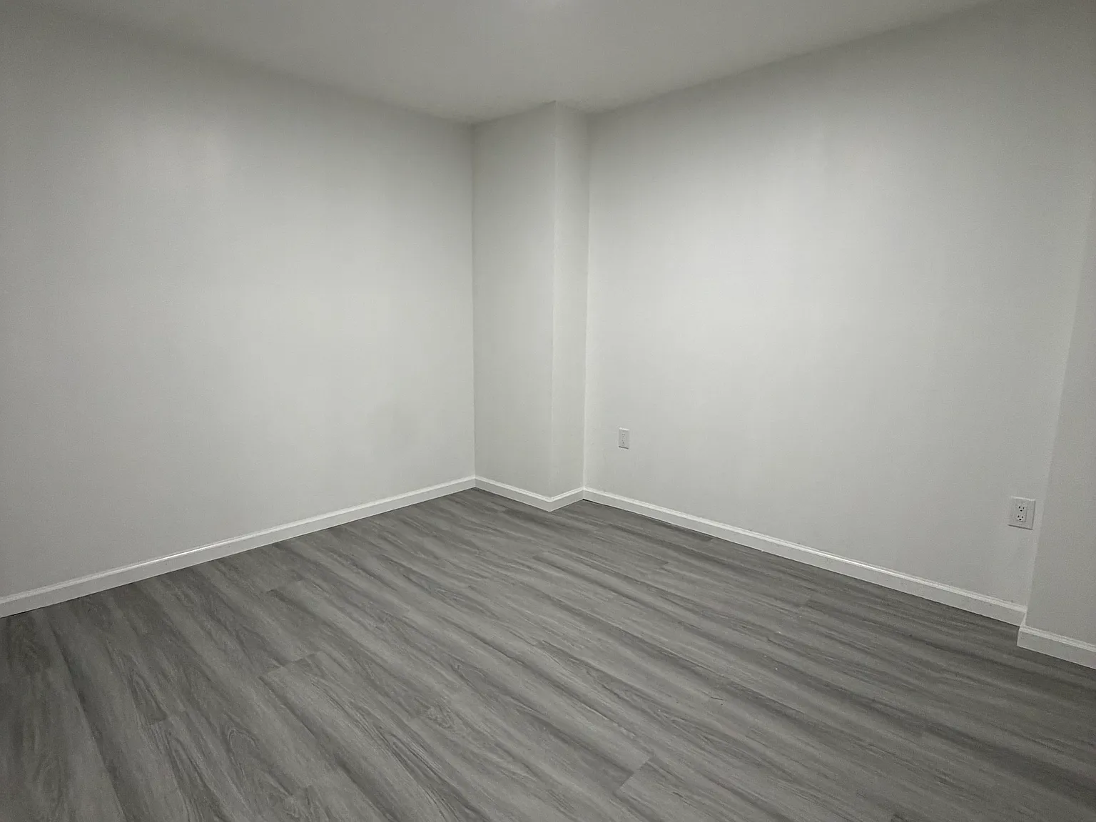 3 bed, $3,300 — Photo 4