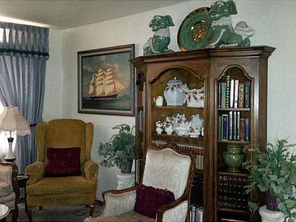 5th image of 85 Flax Dr