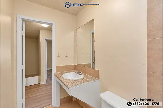 6545-6611 Brittmoore Rd — Photo 7