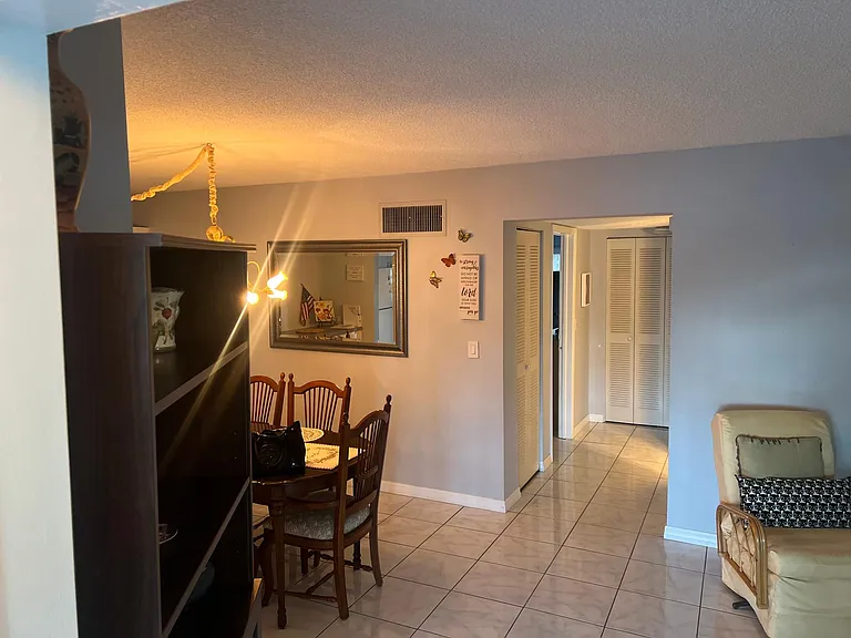 4700 Cove Cir — Photo 19