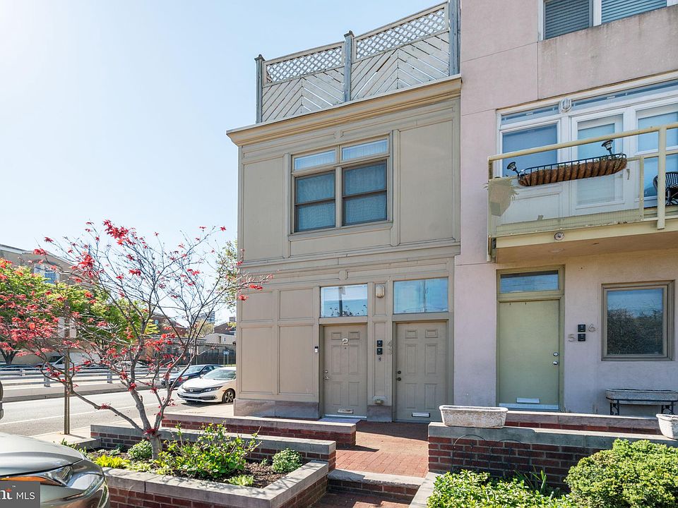 1st image of 501 Vine St Unit 2