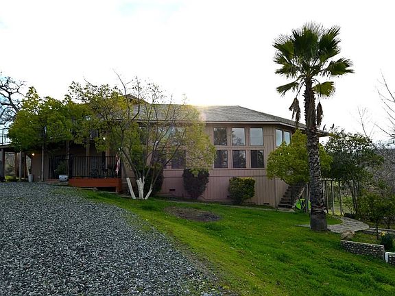2nd image of 2076 Buena Vista Dr