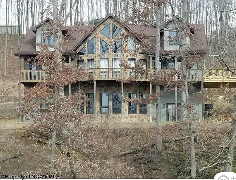 1st image of 476 Whippoorwill Dr