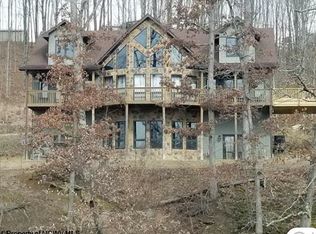 476 Whippoorwill Dr, Elkins, WV 26241