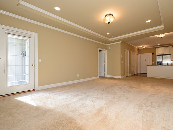5th image of 368 Trotting Ln