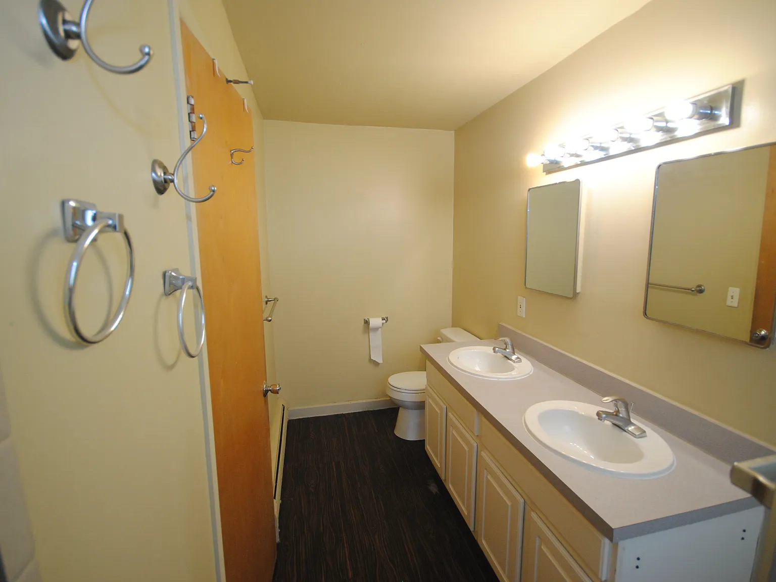 817 Arch St — Photo 3