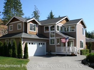 3915 W 12th St, Anacortes, WA 98221