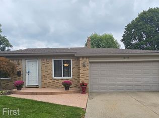 36404 Tarpon Dr, Sterling Heights, MI