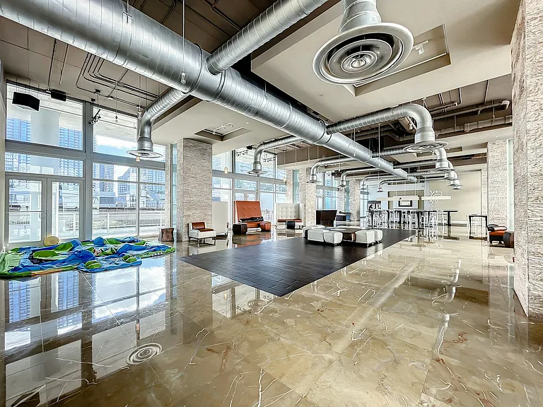 V-Room