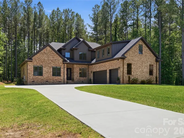 145 Crooked Branch Way, Troutman, NC 28166