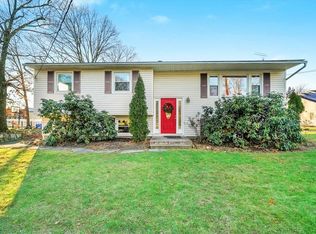 153 Schweizer Ln, Bardonia, NY 10954