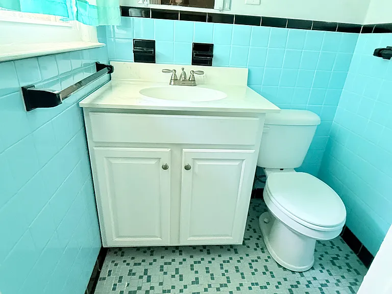 1206 Lakeside Dr — Photo 5